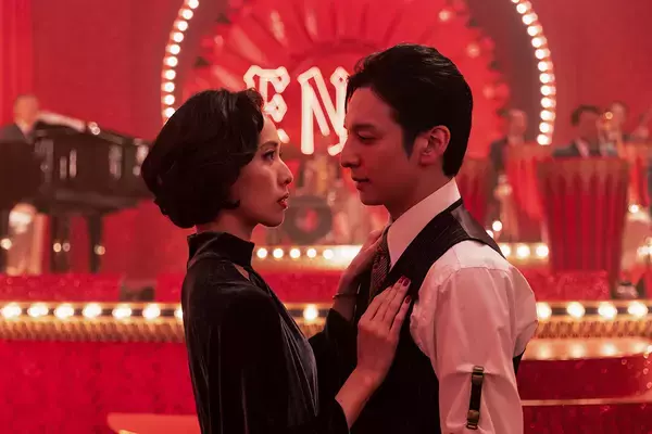 「戸田恵梨香主演Netflix『地獄に堕ちるわよ』予告編。レイザーラモンHGが本人役で出演」の画像