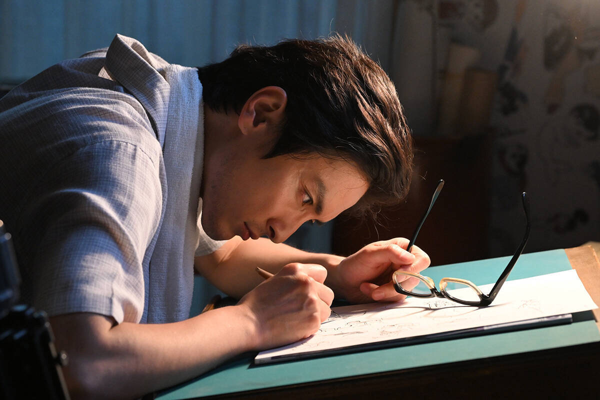 高良健吾×原田琥之佑『手塚治虫の戦争』メインビジュアル公開。音楽は原摩利彦