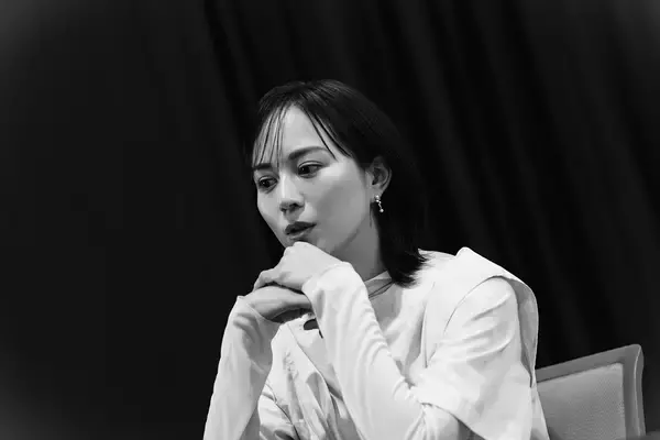 「比嘉愛未が『作りたい女と食べたい女』から受け取ったこと。「傷ついたりストレスを抱えたりする人が少しでもいなくなった方がいい」」の画像