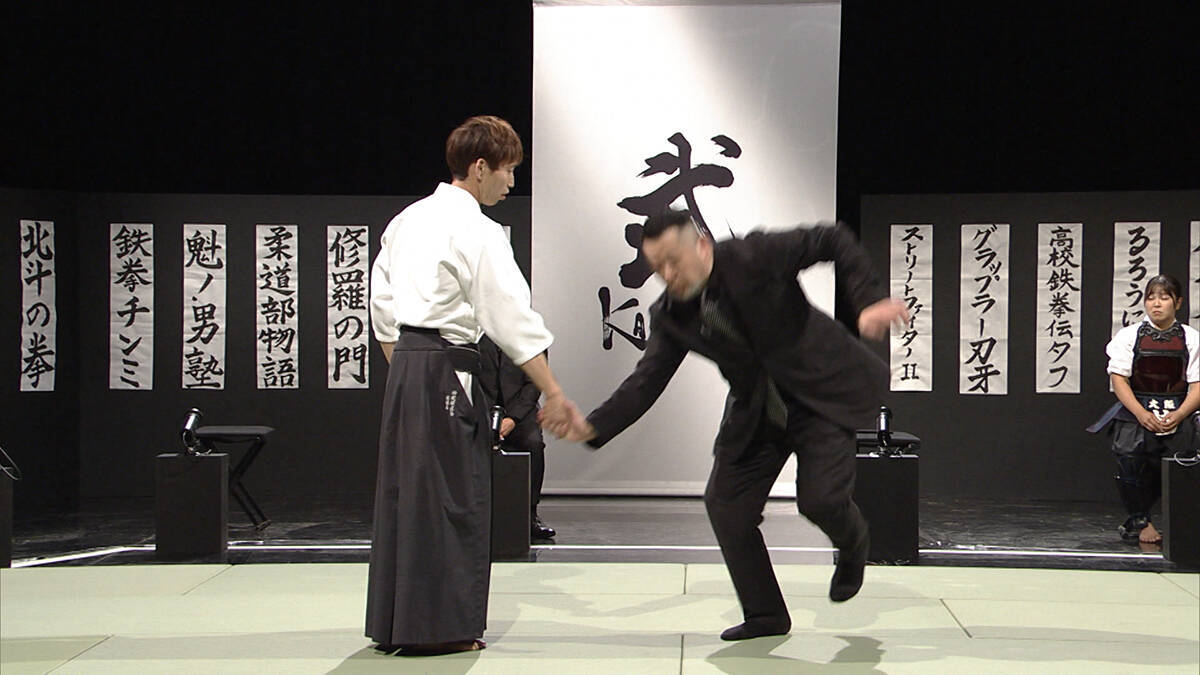 岡田准一とケンドーコバヤシがMCを務める武術番組『明鏡止水』新シリーズが1月6日スタート