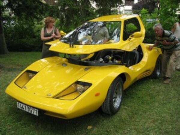 着せ替え自動車「トヨタ・カマッテ」の大人版は1970年代生まれ