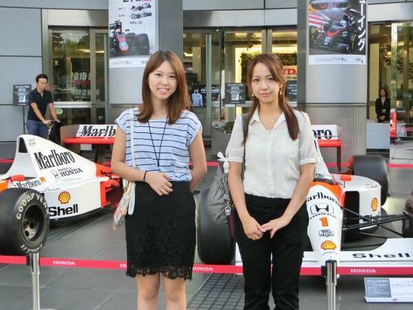 F1女子姉妹 Honda F1 Fan Meeting 鈴鹿日本gp目前ファンミーティングにドライバーが乗ってきたのは 15年9月24日 エキサイトニュース