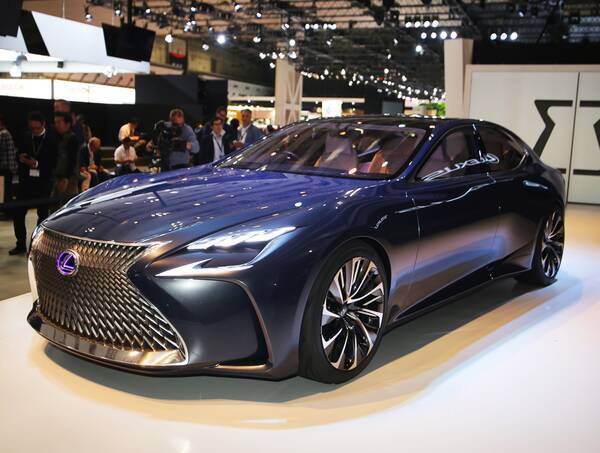 東京モーターショー15 次期 Lexus Ls は自動運転を搭載したfcvになる 15年11月1日 エキサイトニュース