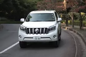 トヨタ ランドクルーザー プラドのディーゼルエンジンの実燃費は 15年11月22日 エキサイトニュース