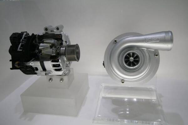 エネルギー回生を前提としたヴァレオの電動スーパーチャージャー 人とくるまのテクノロジー展 16年5月31日 エキサイトニュース