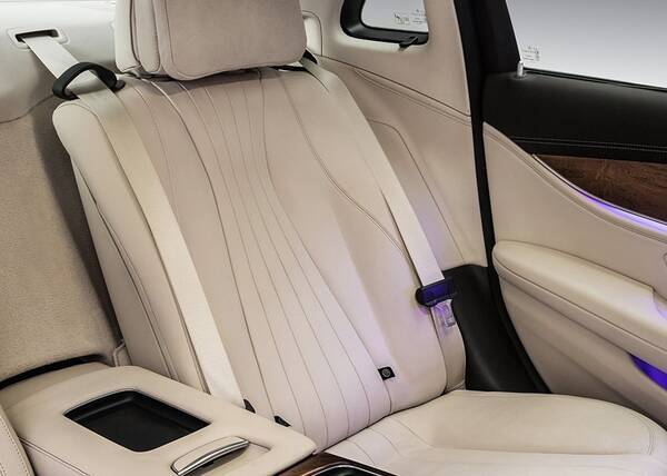 シートベルト警報装置の設置義務が後部座席にも拡大 16年7月15日 エキサイトニュース