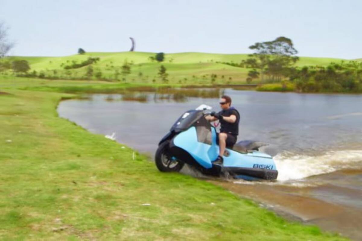 こいつは一体何なんだ 水陸両用のスーパーバイク Biski 16年8月1日 エキサイトニュース こいつは一体何なんだ 水陸両用のスーパーバイク Biski 16年8月1日 エキサイトニュース