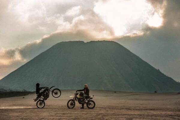 今すぐバイクとサーフィンがしたくなる映画 South To Sian を見に行こう 16年11月9日 エキサイトニュース