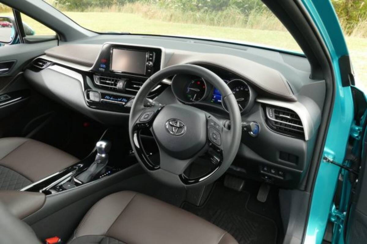 トヨタc Hr試乗 大人の空間 がテーマの内装 細部に宿るこだわりとは 16年11月17日 エキサイトニュース