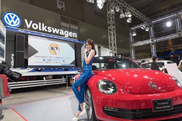 東京オートサロン17 モーターショーでも話題になった天使コンパニオンが降臨 17年1月18日 エキサイトニュース