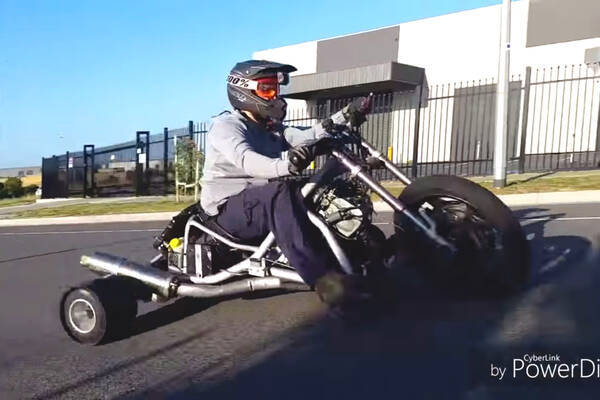 事故車を魔改造 バイクのエンジンを積んだ超本気のドリフトトライクがヤバすぎる 17年6月27日 エキサイトニュース