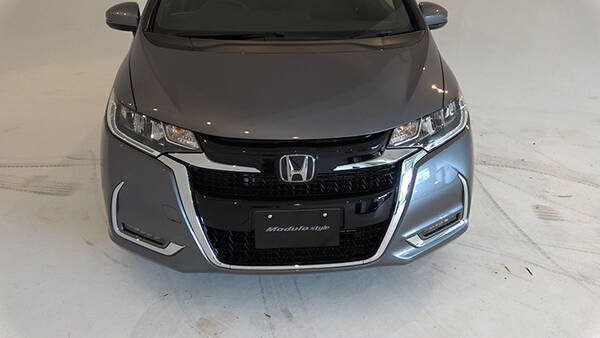 フィット モデューロ スタイル カスタム系でも派手すぎないのがモデューロらしさ 大胆造形グリルと黒と銀でまとめたインテリア 18年8月2日 エキサイトニュース