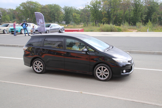 なぜ右側通行の国で右ハンドルばかり？ ロシアのその辺のクルマ事情を見てきました