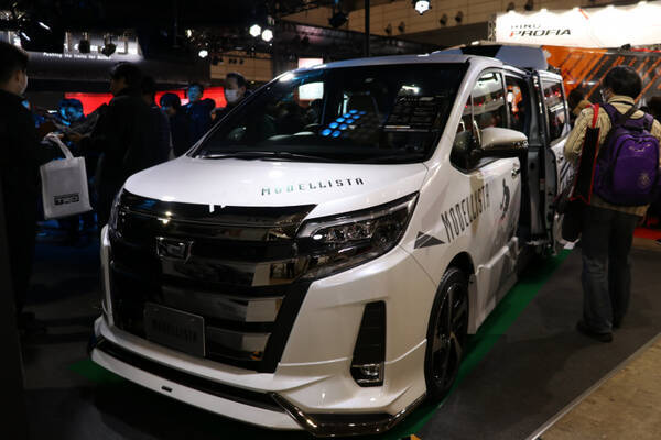 東京オートサロン2019 モデリスタから ノアヴォク三兄弟 の3列目