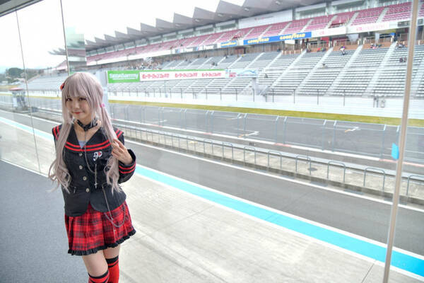 バイクも乗っちゃうコスプレイヤー 美環 ちゃん登場で会場は大賑わい モーターファンフェスタ19 19年4月17日 エキサイトニュース