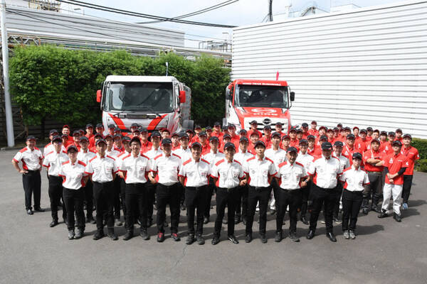 新型車も開発し チーム体勢も一新 日野のダカールラリー挑戦が新しい局面に 19年6月5日 エキサイトニュース