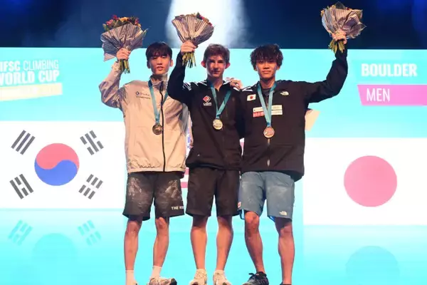 「緒方良行が年間優勝！ 最終戦3位で2年連続の戴冠【ボルダリングW杯2022第6戦 インスブルック大会】」の画像