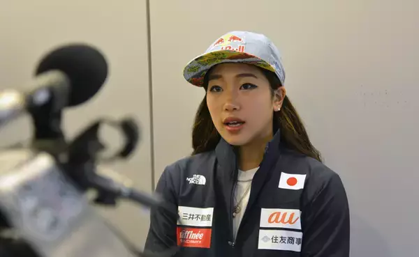 「森秋彩「悔しさが今後のモチベーションに繋がる」。W杯欧州遠征から日本代表が帰国」の画像