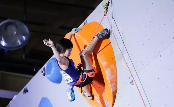 「五輪切符は誰の手に。野口、森、伊藤、野中が決勝に進出／IFSCクライミング世界選手権2019八王子【コンバインド女子予選】」の画像