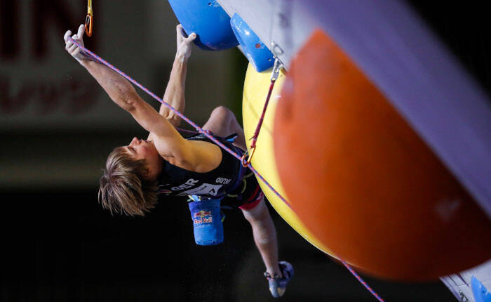 楢崎智亜ら日本勢4名が決勝へ。厚い選手層示す／IFSCクライミング世界選手権2019八王子【コンバインド男子予選】