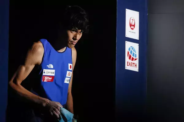 「楢崎智亜「一番大きな舞台で勝てたことが嬉しい」。コンバインド男子決勝後の選手コメント／IFSCクライミング世界選手権2019八王子」の画像