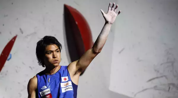 「楢崎智亜「一番大きな舞台で勝てたことが嬉しい」。コンバインド男子決勝後の選手コメント／IFSCクライミング世界選手権2019八王子」の画像