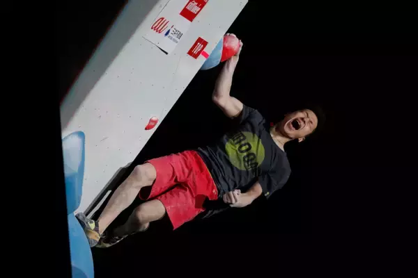 「原田海が初優勝。世界に続き国内も制する　ボルダリングジャパンカップ2020【男子決勝】」の画像