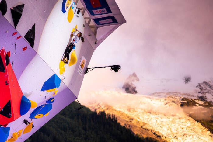 五輪代表・ロゴラが決勝唯一の完登を記録。男子はベイリーが2連勝／リードW杯2021第3戦 シャモニー大会