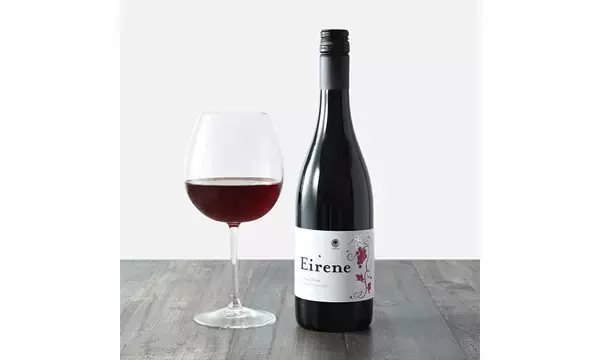 【ファミマ】ミディアムボディの赤ワイン「エイレーネ ピノ・ノワール」数量限定で発売 -『神の雫』作者も高く評価