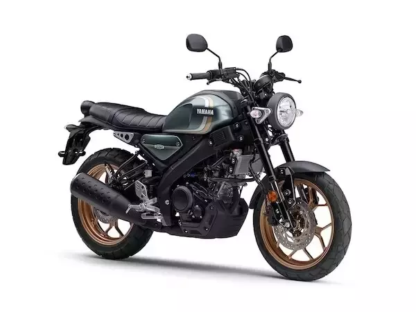 ヤマハがレトロな軽二輪モデル「XSR155」発売 - 「ファッショナブル」と「乗って楽しい」の二刀流