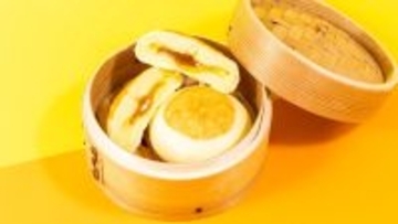 【ファミマ】森永製菓監修「バター香るホットケーキまん」今年も登場 - ふんわり生地にとろ～りシロップ