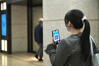 GPSが届きにくい地下でも迷わない!? 日本橋で始まった屋内ナビ「IndoorFlow」の実力とは