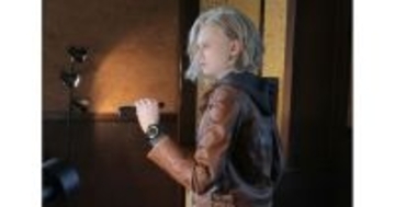 ハミルトン×バイオハザードの限定コラボを実機写真で。レオンとグレースの着用モデルを現実世界に