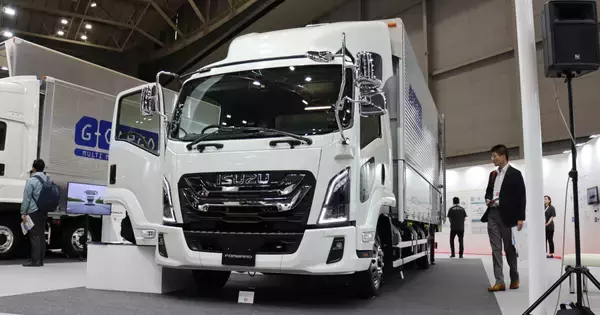 トラックこそ自動運転が必要 - いすゞが語ったレベル4のロードマップ