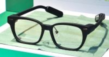 鯖江生まれのスマート眼鏡「SABERA」　普通の眼鏡と変わらない見た目、良好な装着感