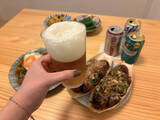 「香ばしい焼きとうもろこしに、アツアツたこ焼きなど…ノンアルビールと楽しむ、おうちで“夏祭り気分”」の画像1