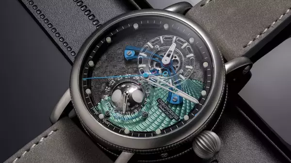 クロノスイスの最新作は「重力」を物理的な造形に昇華させた腕時計