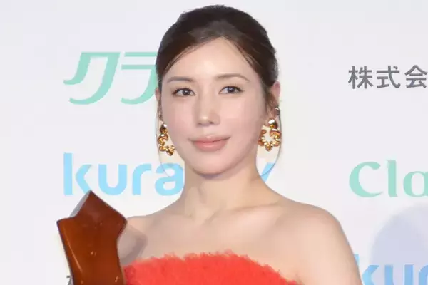 仲里依紗、“理想の美脚”を持つ女優を明かす「もう本当に異次元」