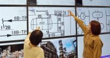 製油所でDXが進むと何がどうなる? コスモ本社の統合モニタリングルームに潜入!