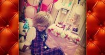 9年前に大炎上した“元小学生ホスト”に密着　高校生となった彼の意外な現在、母親との関係性に迫る　『ダマってられない女たち』