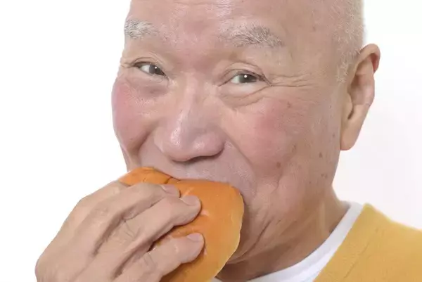 「夫への期待」「菓子パン卒業」――今年「ほいたらね」したものは? 400人の卒業エピソードを調査