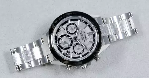 シチズン アテッサ「CC4076-65A」- 新たな装いをまとった限定モデル