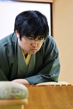 糸谷哲郎九段が語る第84期名人戦七番勝負第１局　「力で争うシリーズに」　『将棋世界2026年６月号』より