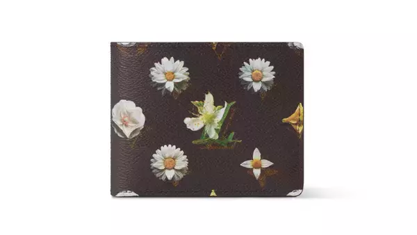 ルイ・ヴィトンの新作メンズウォレットはモノグラム・フラワー キャンバスでフレッシュな印象