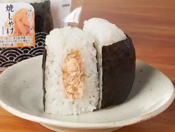 【ファミマ】具材量や仕様はそのまま「直巻おむすび」4種類を11円値下げ - 158円のお手軽おむすび3種も発売