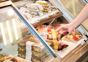 お持ち帰り鮨専門店「京樽」が無人決済システム「TTG-SENSE」を初導入