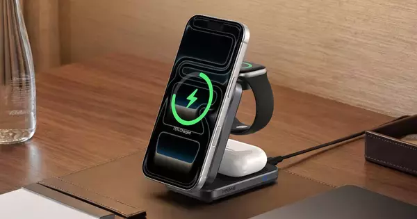 アンカー、同時に3つのデバイスが充電できるワイヤレス充電器　折りたためば薄型に