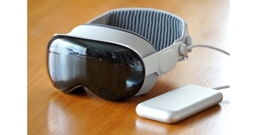 Apple Vision Pro用のYouTubeアプリ、ついに登場！　空間動画も大迫力で再生