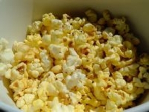 「味ぽん味」の“ポップコーン”だと? TOHOシネマズ限定、話題の商品を食べてみたら…