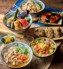 丸亀製麺初となる沖縄離島店舗が誕生 - 店舗限定メニューも